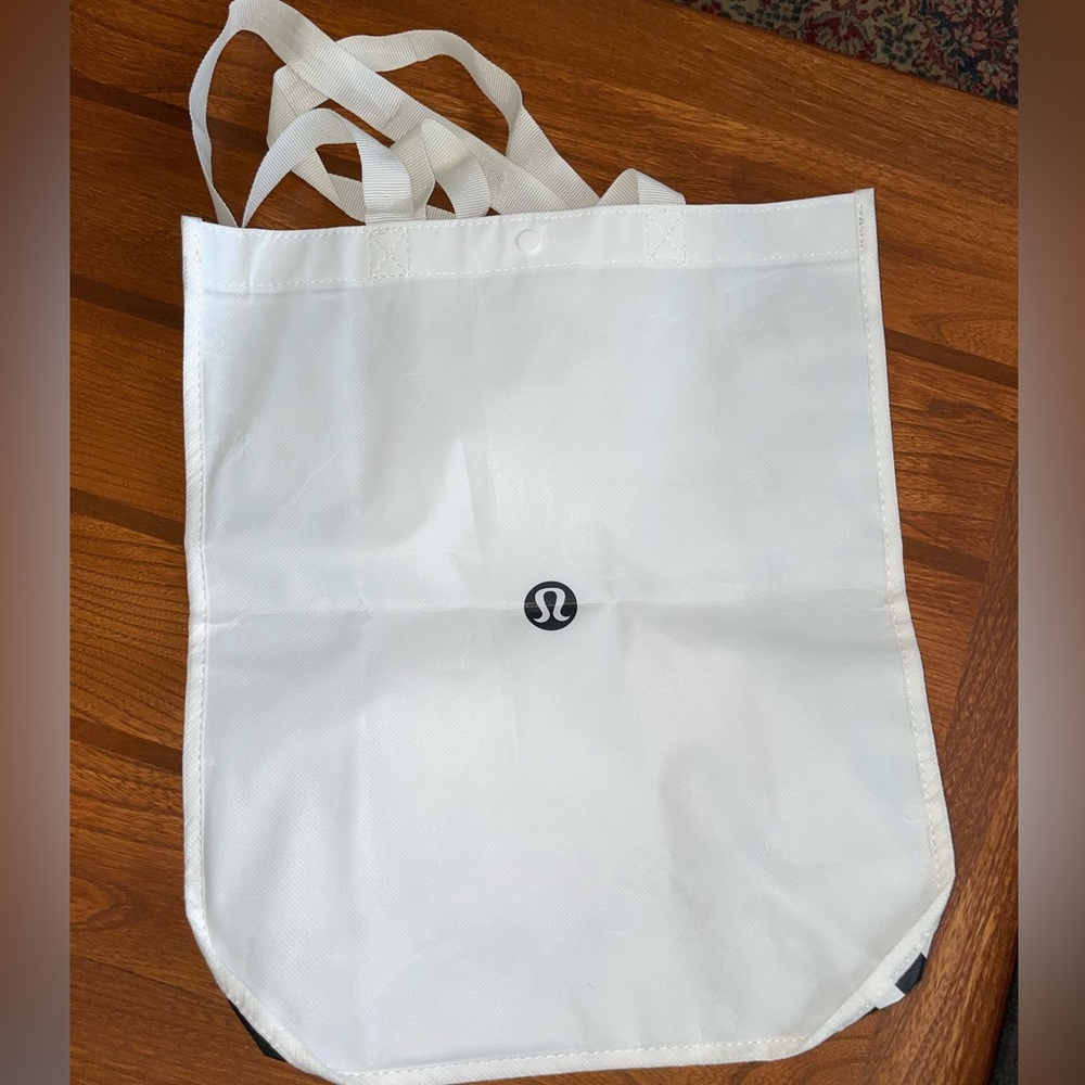 Lululemon large shopping bag